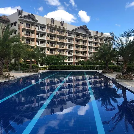 Two Bedroom With Balcony 70Sqm -Pasig