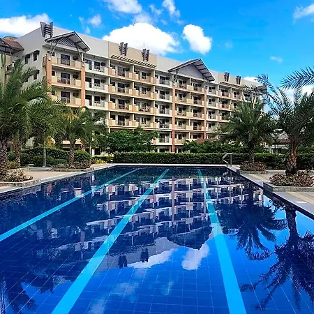 Two Bedroom With Balcony 70Sqm -Pasig