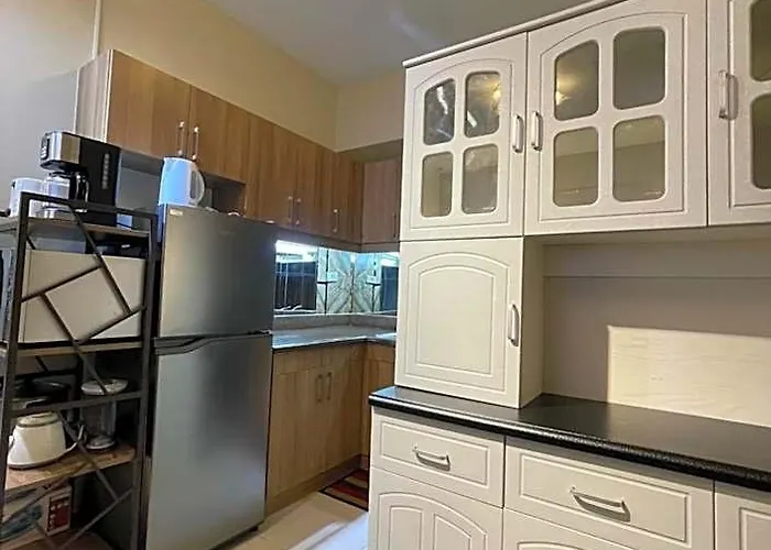 Two Bedroom With Balcony 70sqm -pasig 5*