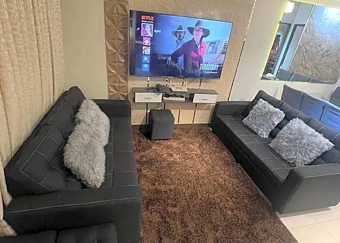 Two Bedroom With Balcony 70sqm -pasig 5*