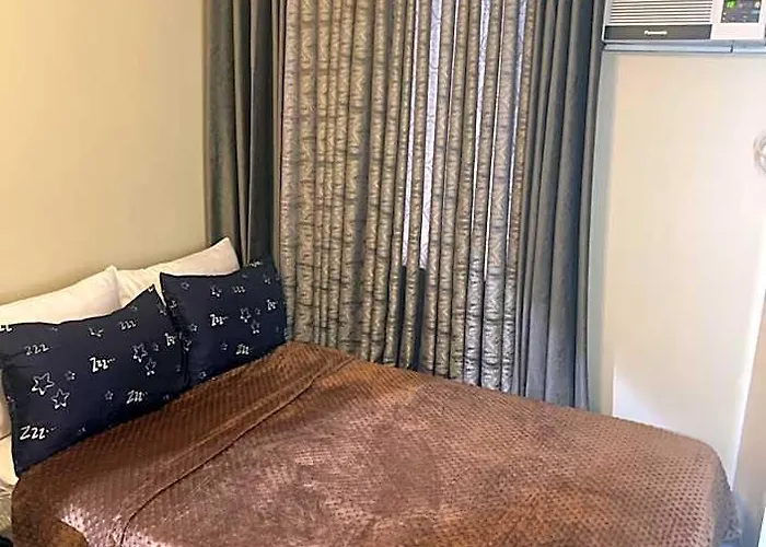 Hotel Two Bedroom With Balcony 70sqm -pasig 5*