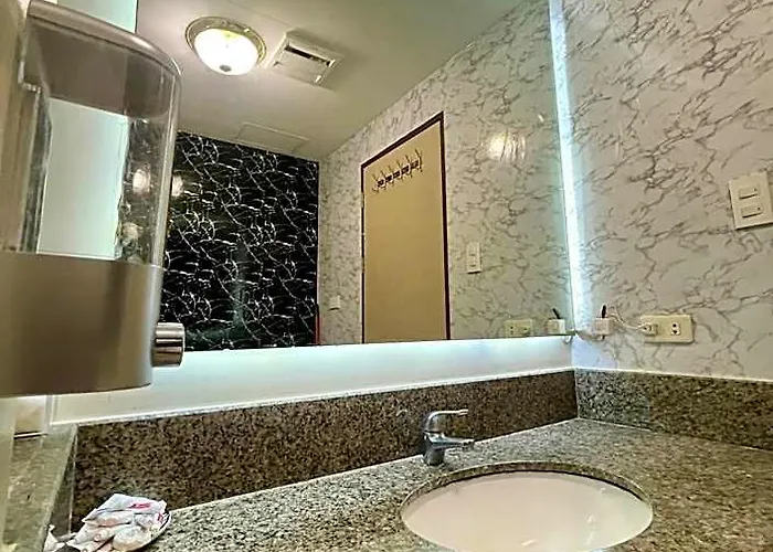 Two Bedroom With Balcony 70sqm -pasig 5*