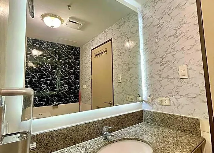 Hotel Two Bedroom With Balcony 70sqm -pasig Manilla
