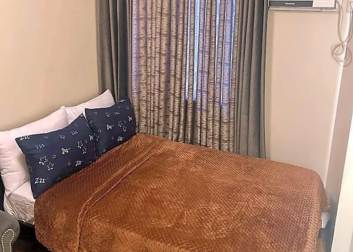 Two Bedroom With Balcony 70sqm -pasig Hotel 5*
