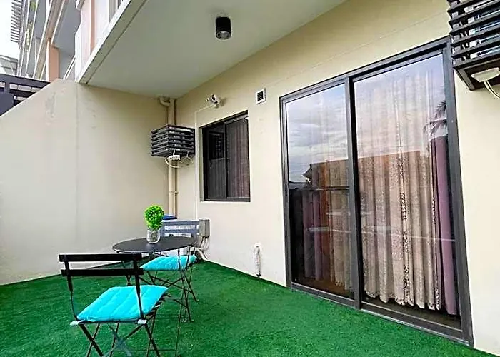 Two Bedroom With Balcony 70sqm -pasig Hotel Manilla