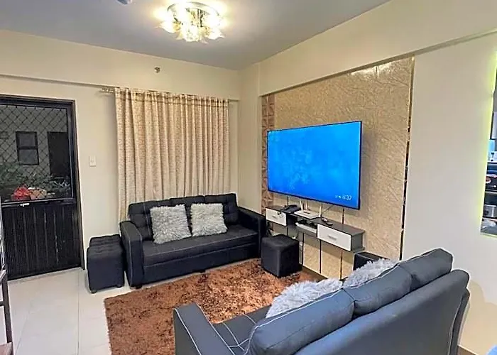 Two Bedroom With Balcony 70sqm -pasig 5* Manilla
